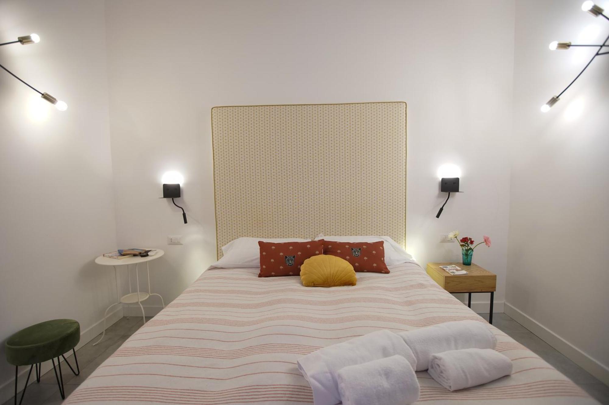 Hotel B-Montedidio Neapol Zewnętrze zdjęcie