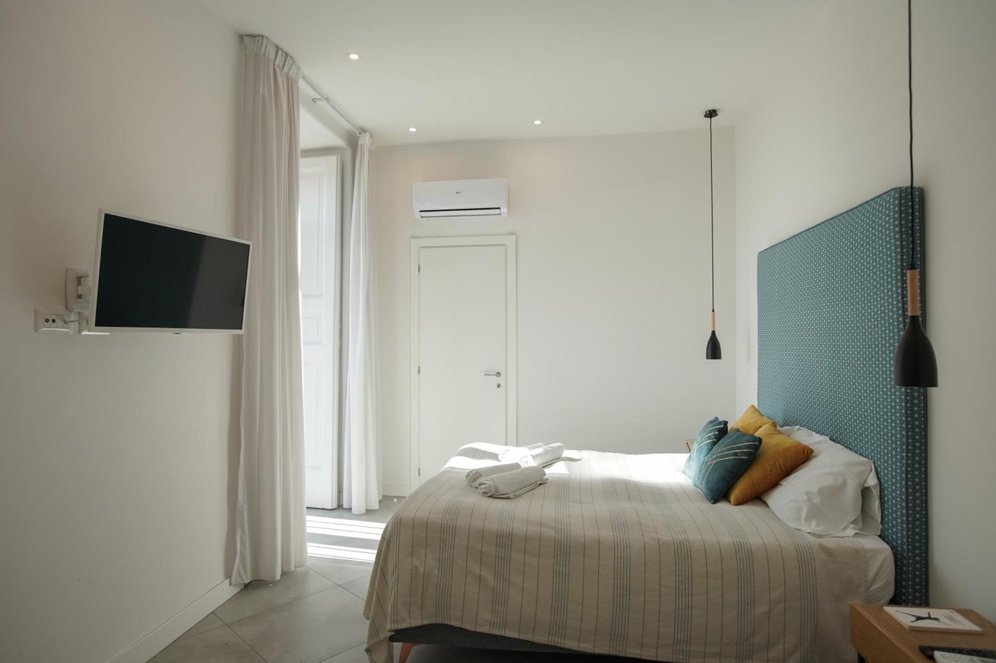 Hotel B-Montedidio Neapol Zewnętrze zdjęcie